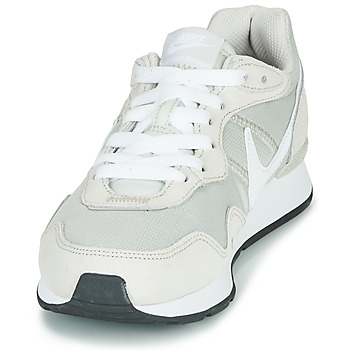 Nike VENTURE RUNNER Beige / White
