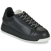 Shoes Men Low top trainers Emporio Armani X4X264-XN001-K001 Black