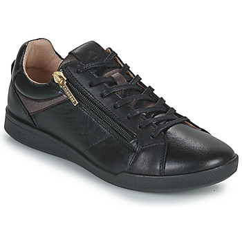 Shoes Women Low top trainers Pataugas PALME Black