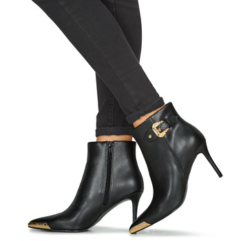 Versace Jeans Couture 75VA3S57 Black / Gold