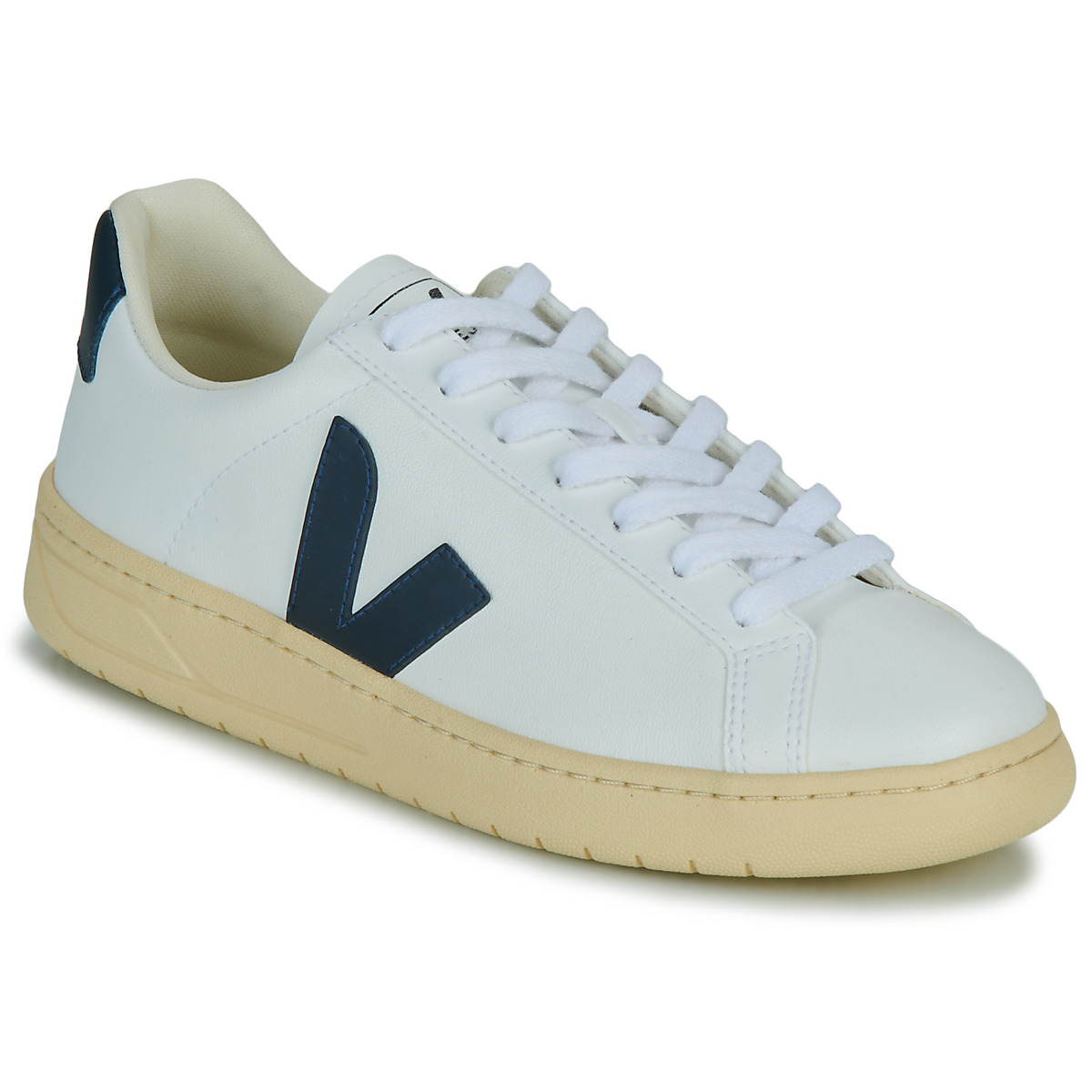 Shoes Low top trainers Veja URCA White / Blue